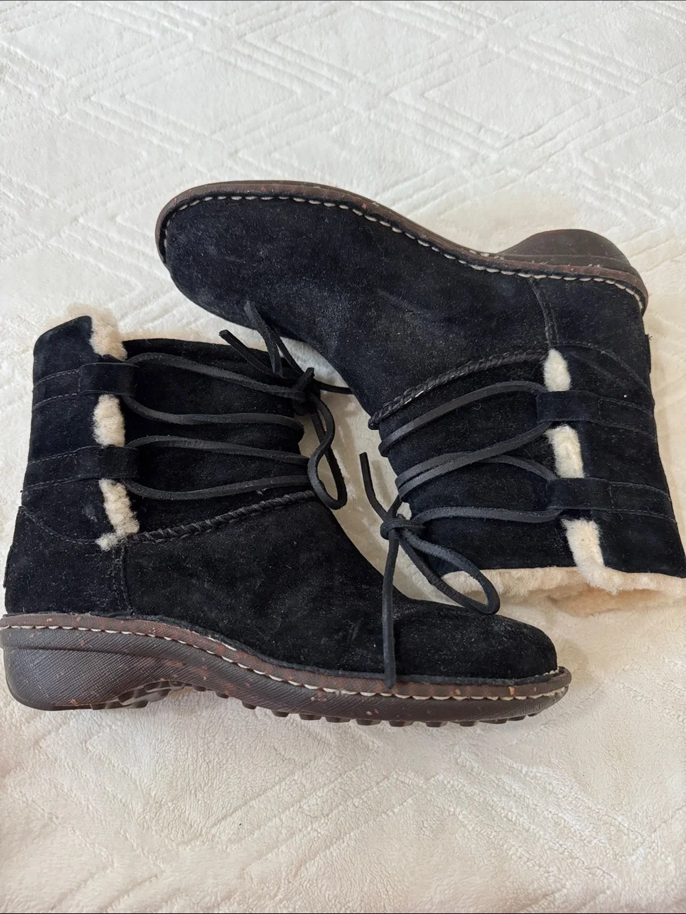 UGG Caspia Black Suede Lace-Up Winter Boots with Cream Shearling